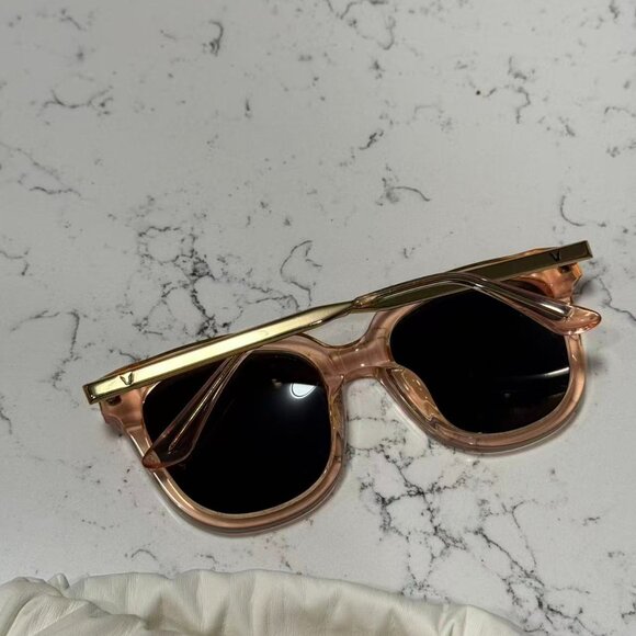 Gentle Monster Sunglasses - Picture 3 of 5